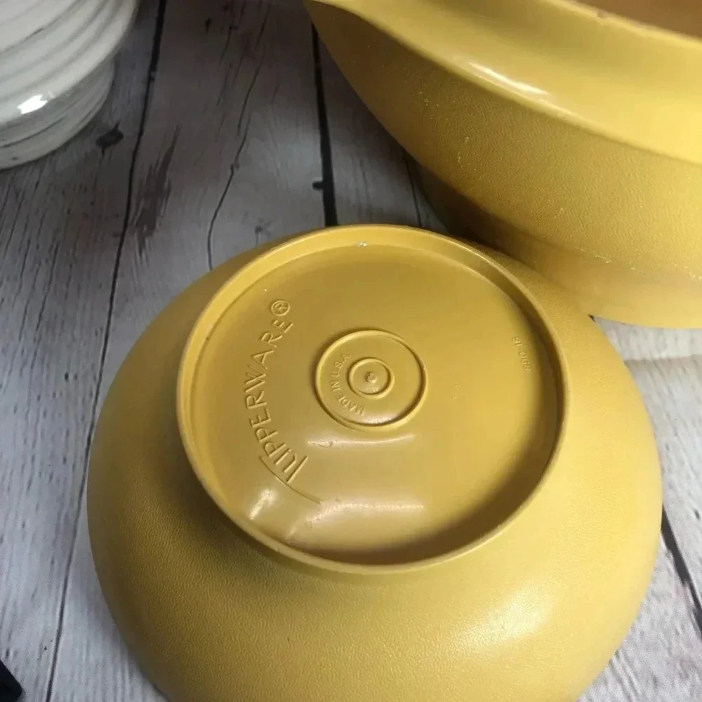 Vintage Tupperware 10